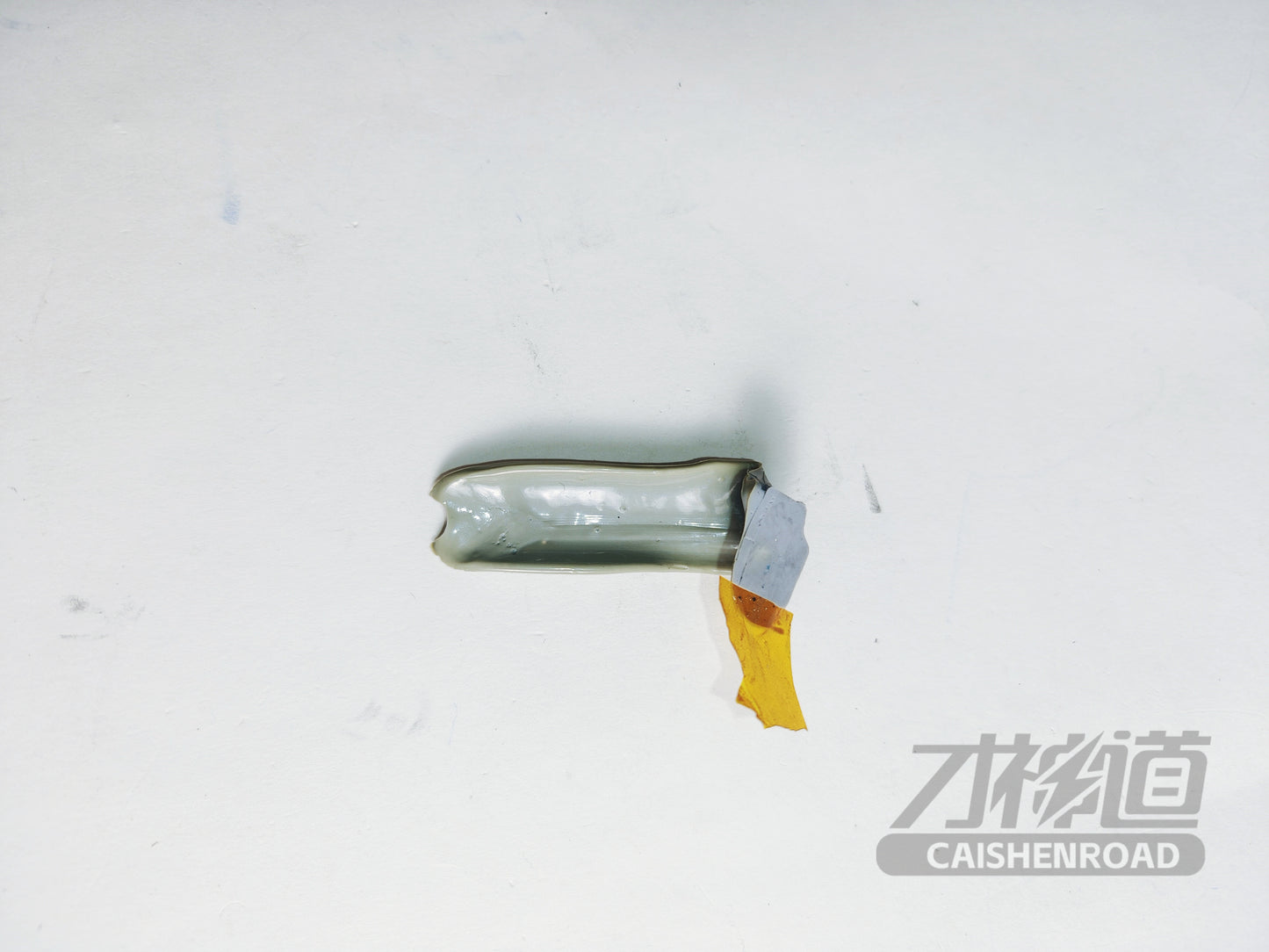 Xiaomi SU7 Standard Edition Enclosure crossbeam L-angle tape-fixed structural adhesive