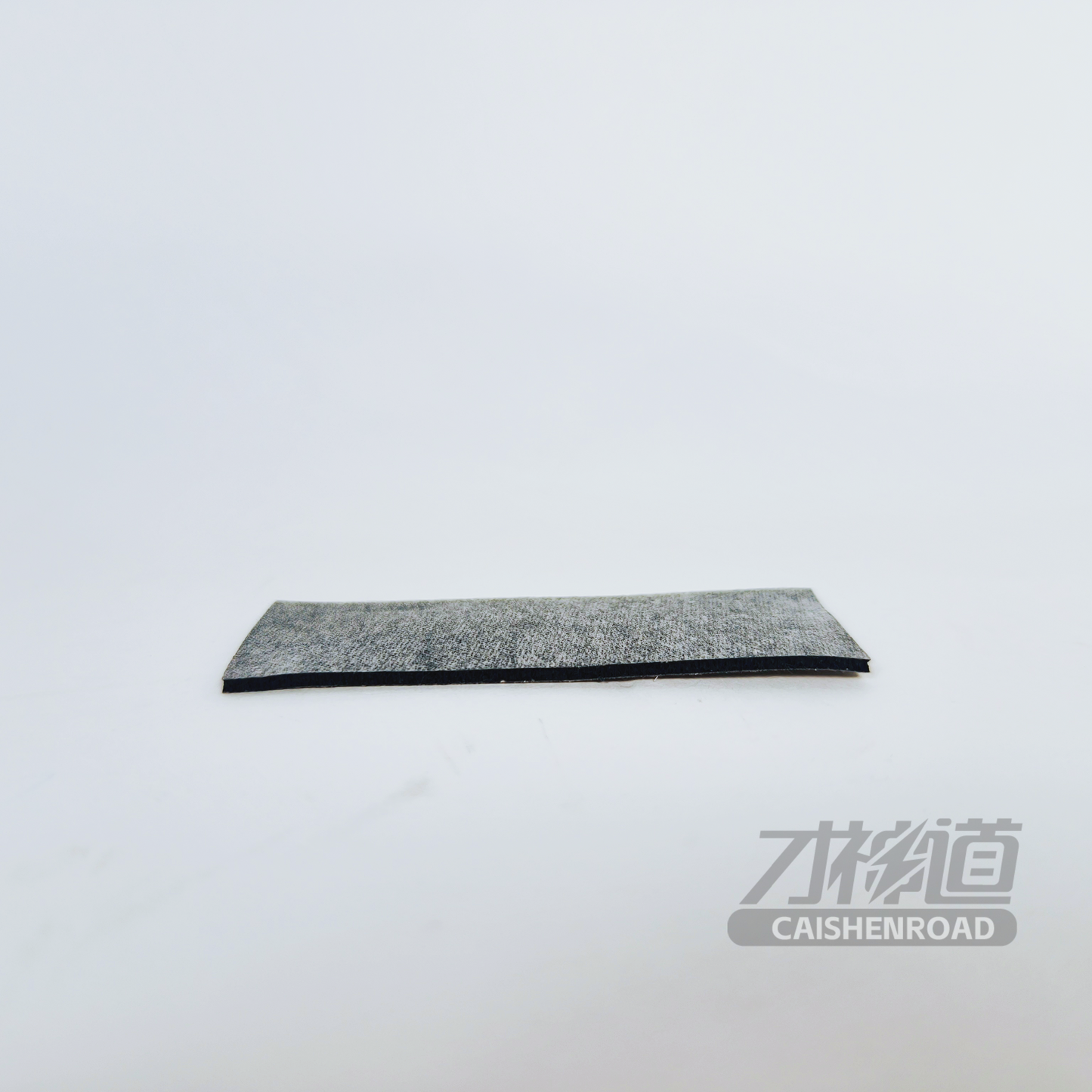 LYNK&CO 08 Large surface foam between battery cells