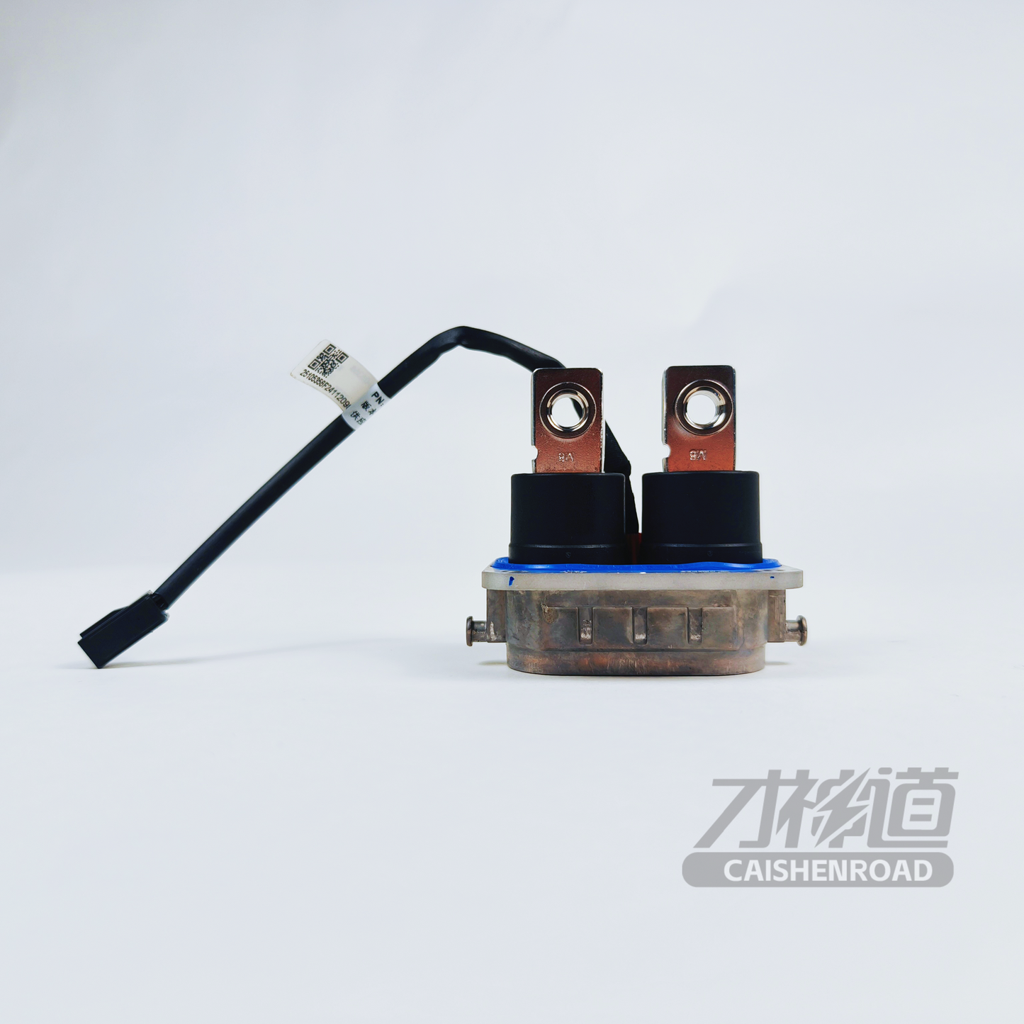 LYNK&CO 08 Precursor connectors