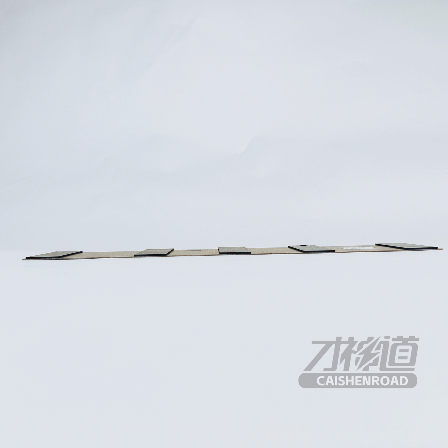 LYNK&CO 08 Mica plates