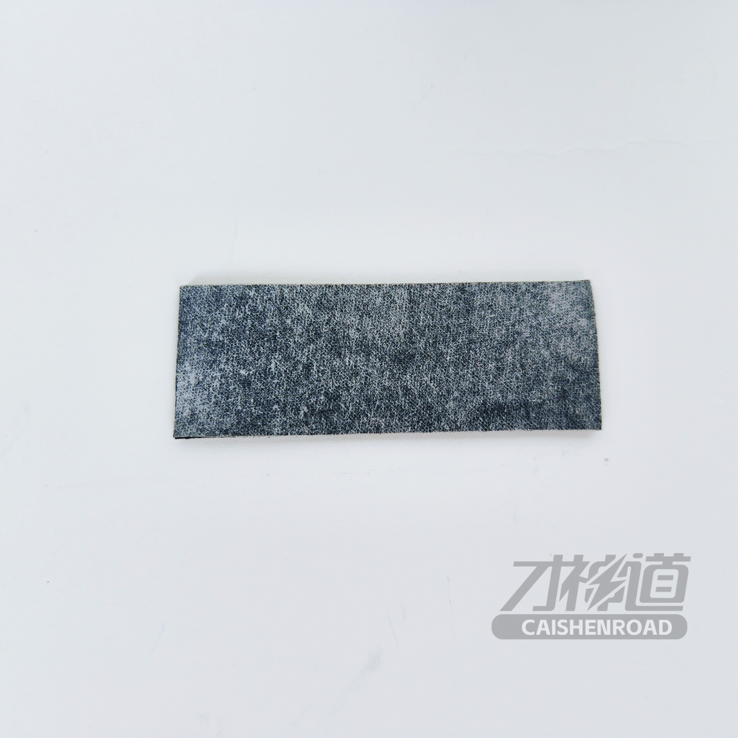 LYNK&CO 08 Large surface foam between battery cells