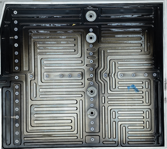 LYNK&CO 08 Lower cover