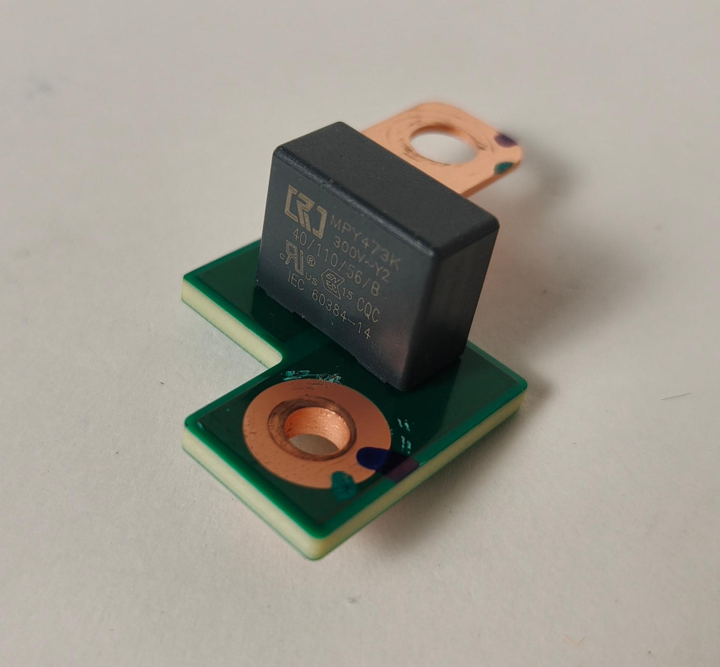 XPENG P7+ Y capacitor 1