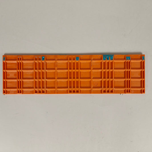 XPENG P7+ End Plate 1- Orange