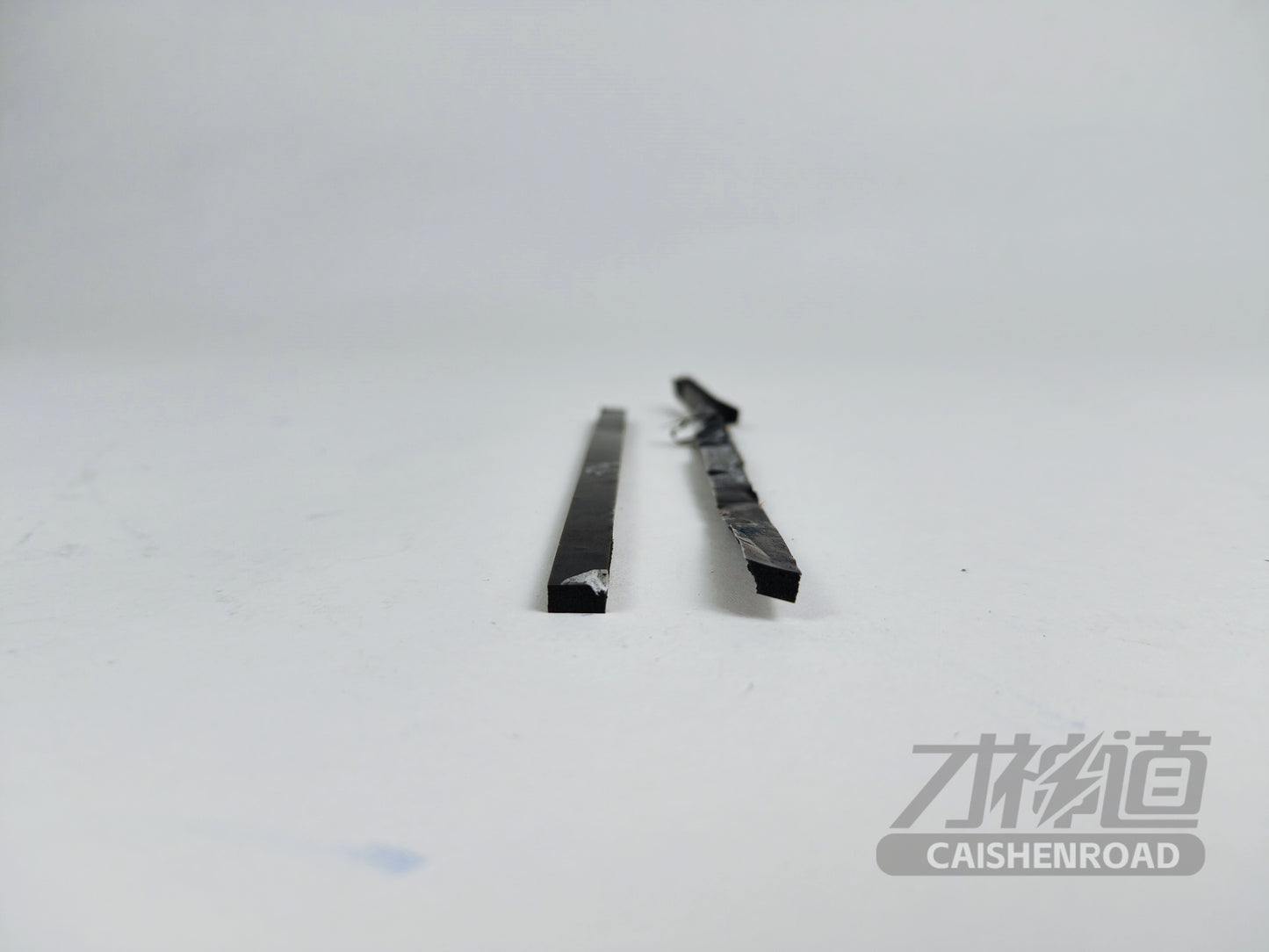 Xiaomi SU7 Standard Edition Foam between cell and upper cover