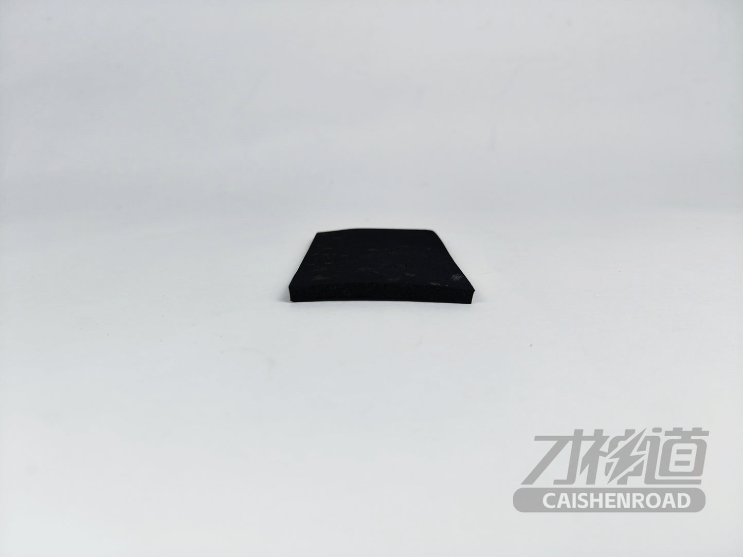 Xiaomi SU7 Standard Edition Box side longitudinal beam foam 02
