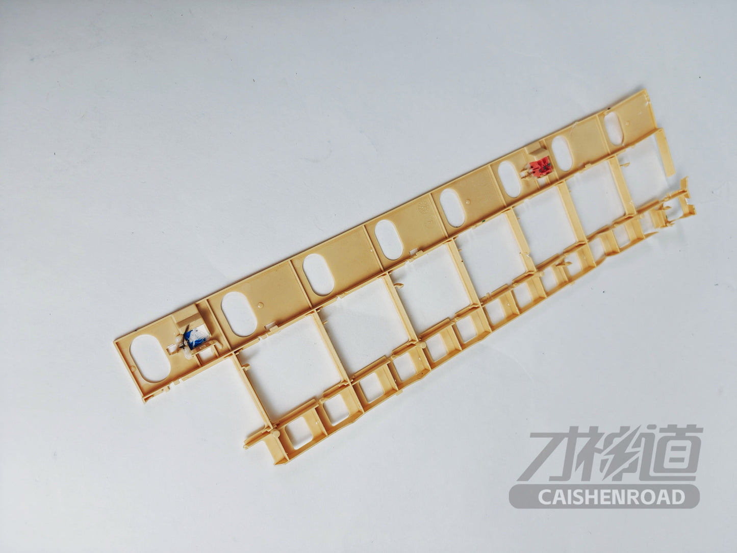 Xiaomi SU7 Standard Edition Cell insulation plastic component