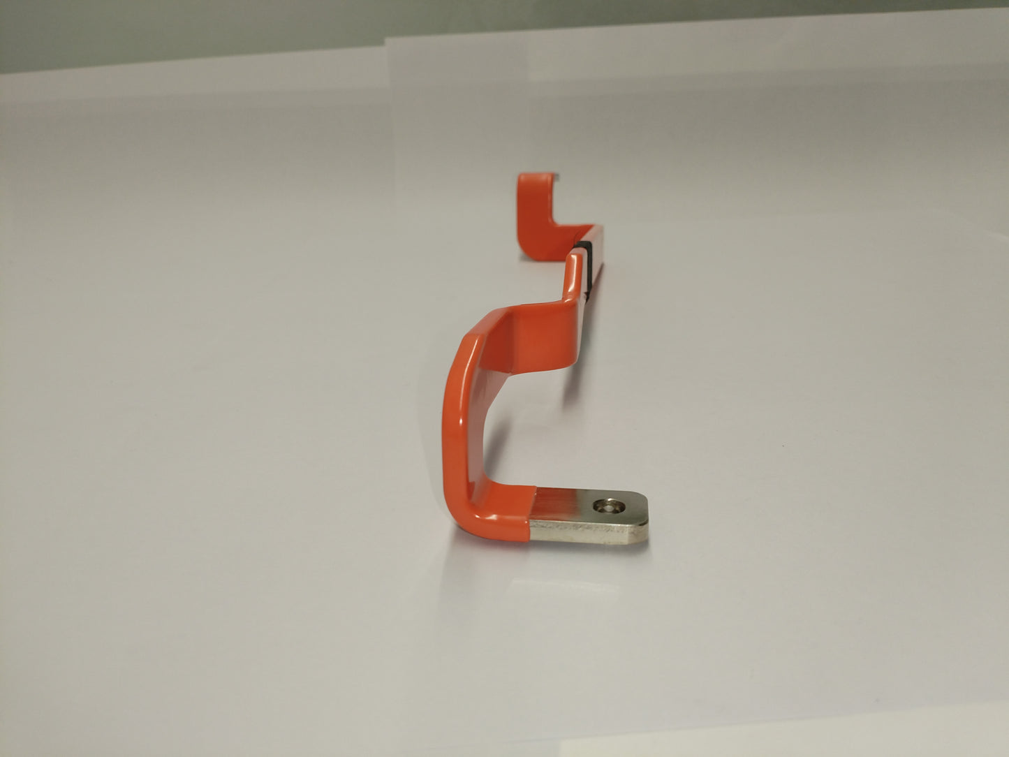 XIAOMI SU7 PRO Connect the battery output terminal of the battery row+